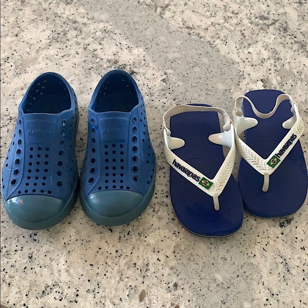 Native shoes and Havaianas sandals. Size toddler 8